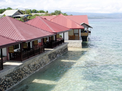 savedra beach resort moalboal cebu philippinen
